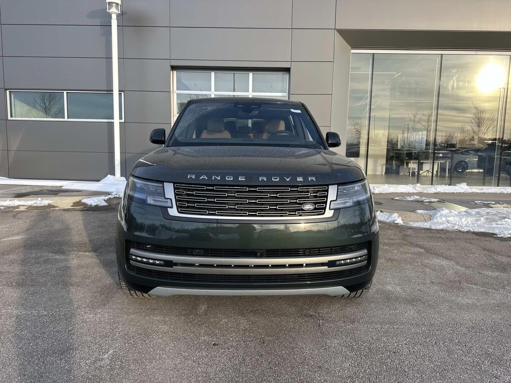 New 2026 Land Rover Range Rover SE LWB 7-Seats / V8 SUV