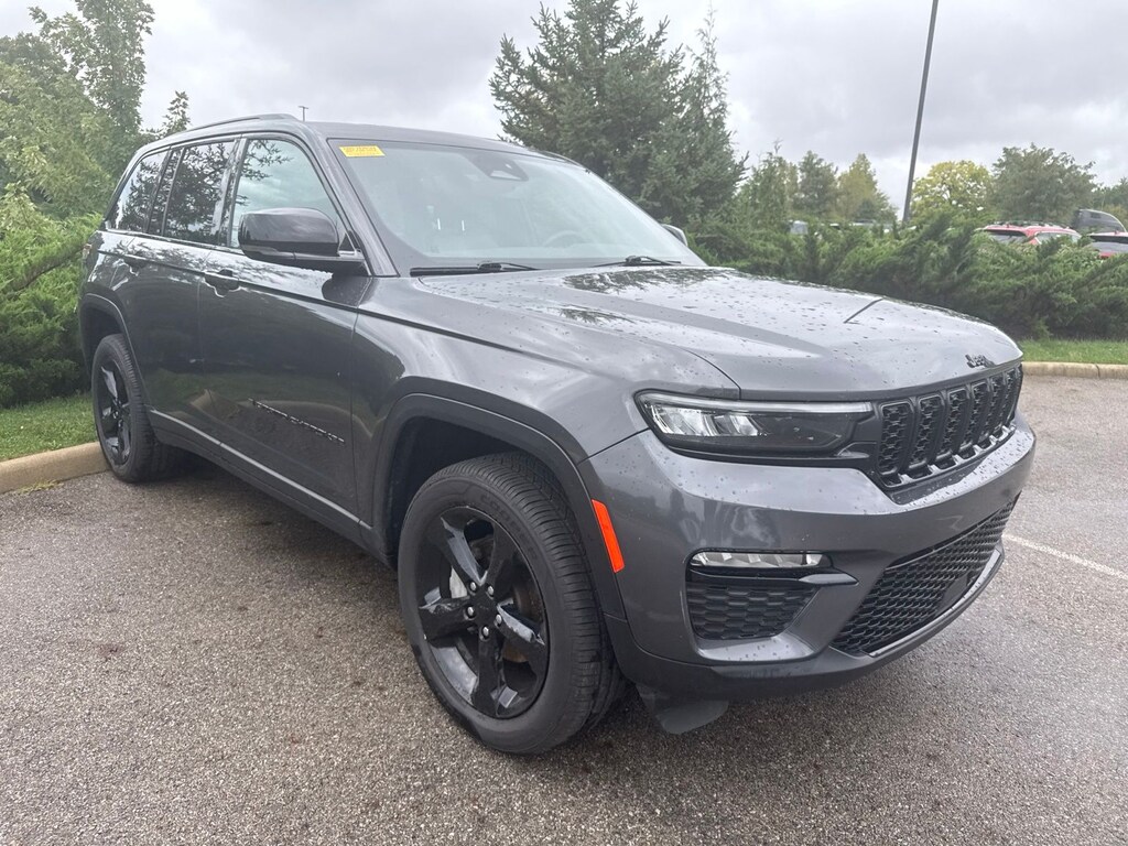 Used 2024 Jeep Grand Cherokee Limited SUV