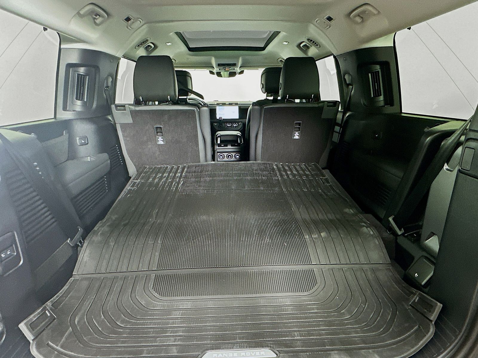 2025 Land Rover Defender S - Photo 38