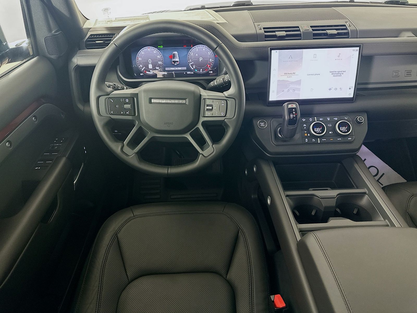 2025 Land Rover Defender S - Photo 15