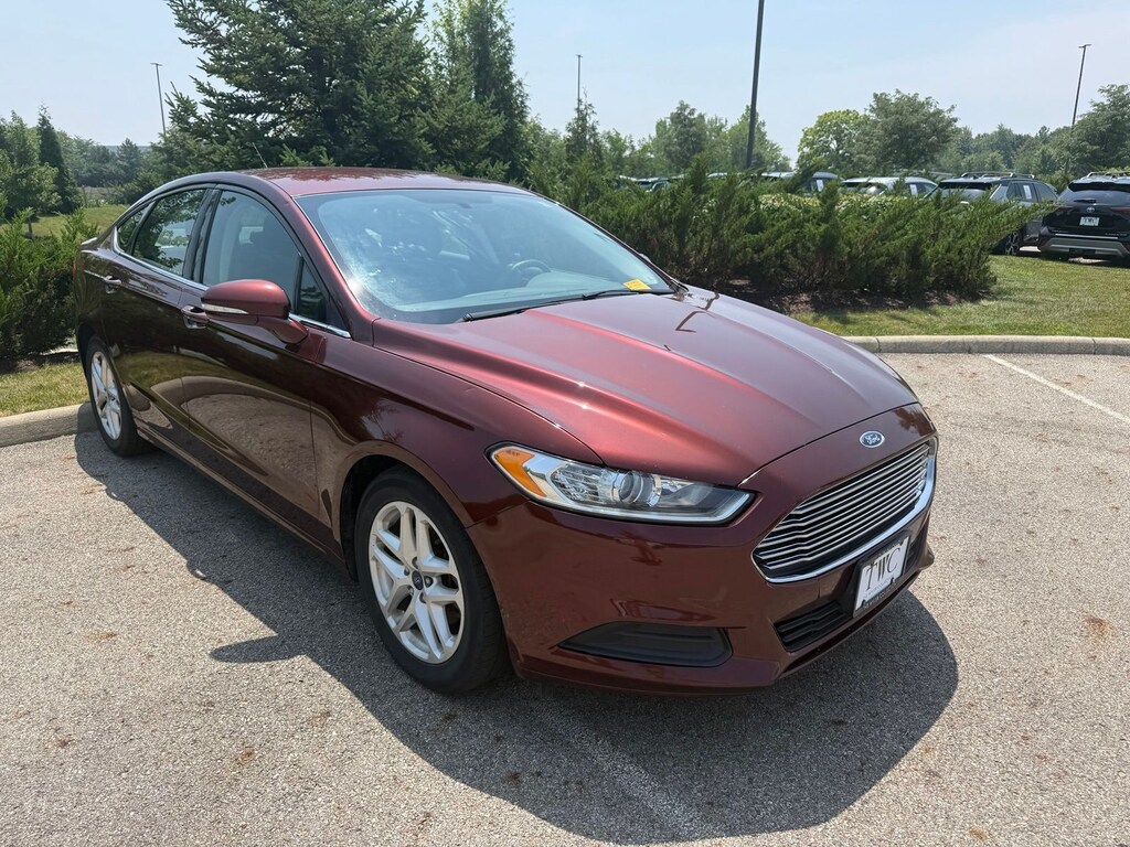 Used 2015 Ford Fusion SE Sedan