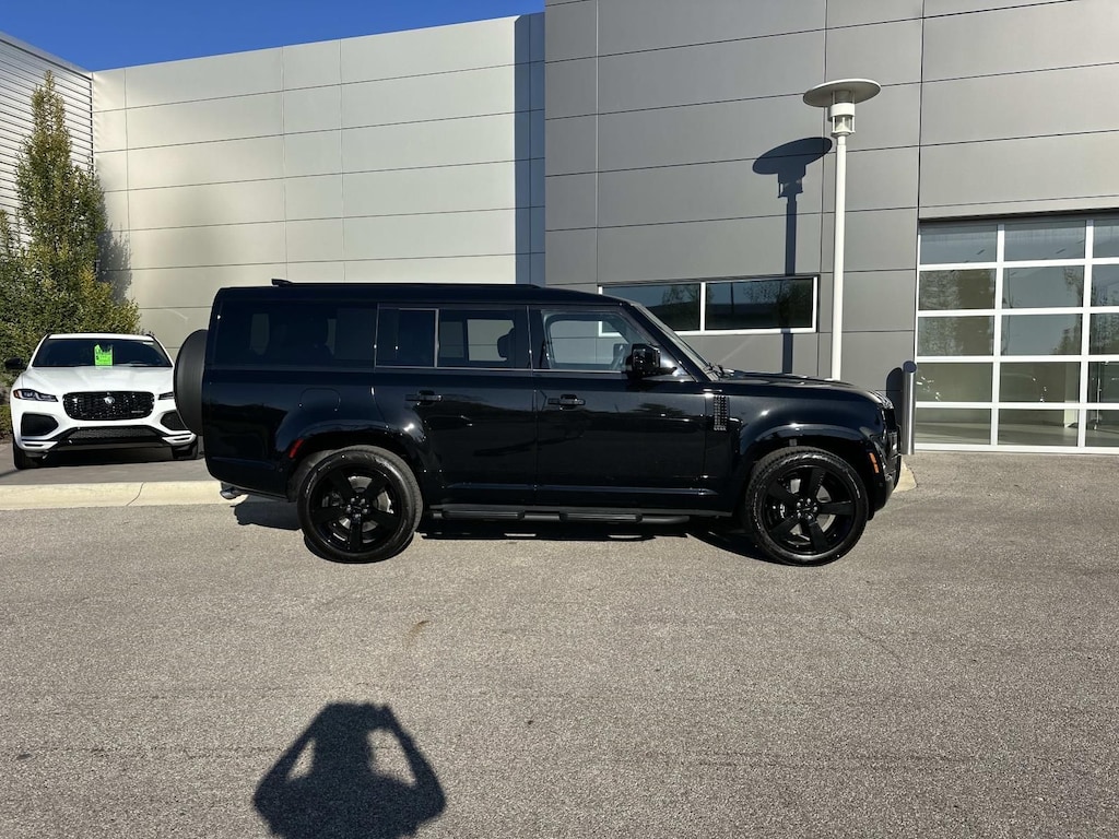 New 2026 Land Rover Defender 130 V8 SUV