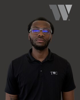 Staff member Adesokan Chukwuka from ID_4cd22a