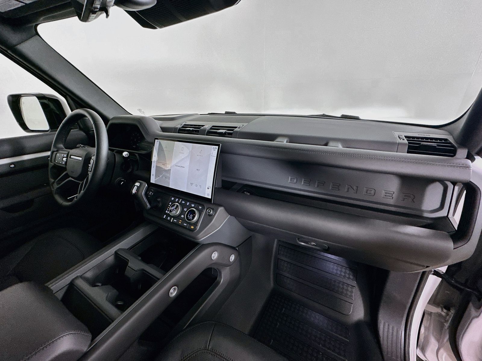 2026 Land Rover Defender X-Dynamic SE - Photo 46