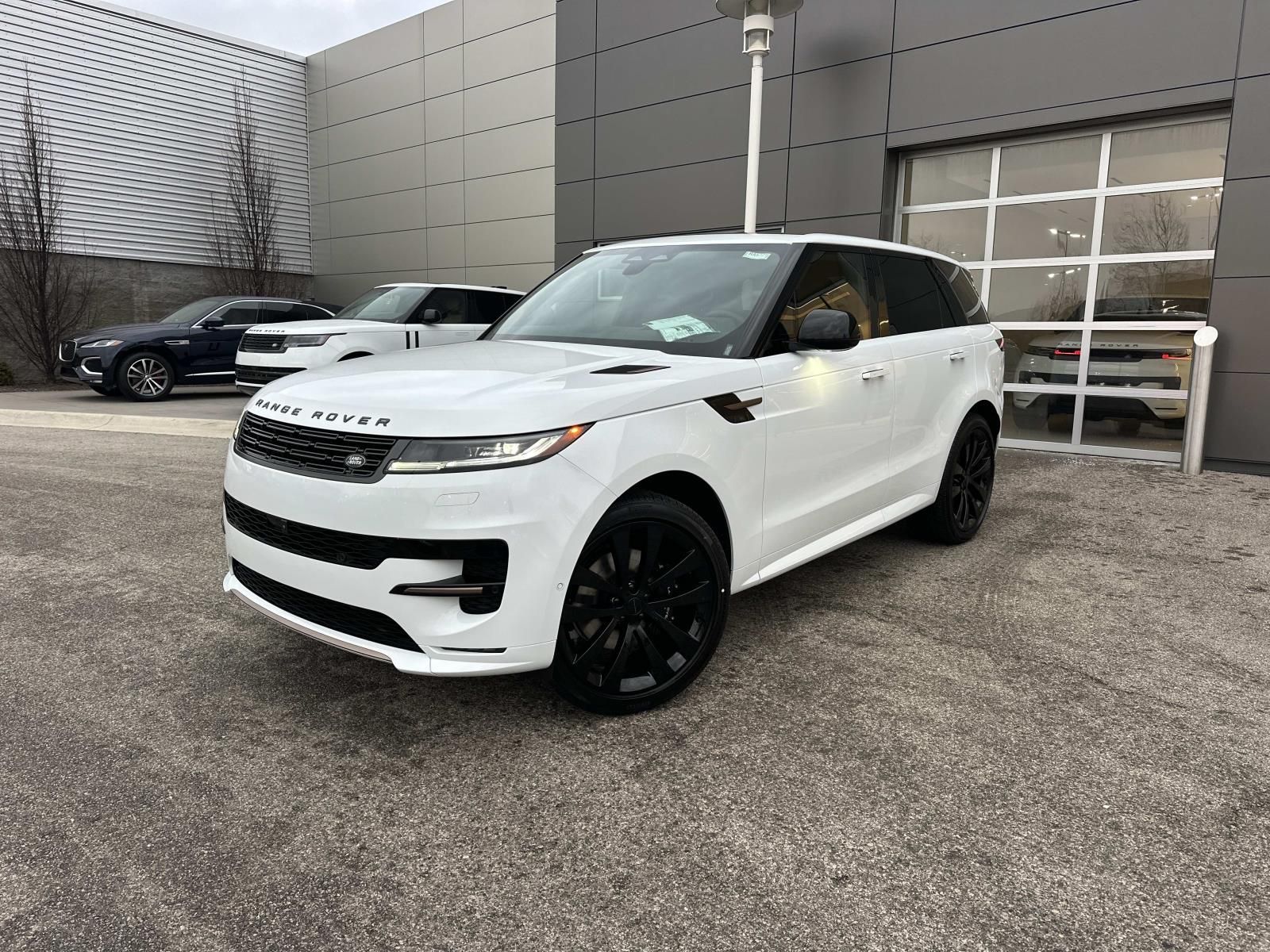2026 Land Rover Range Rover Sport P400 MHEV Dynamic SE's photo