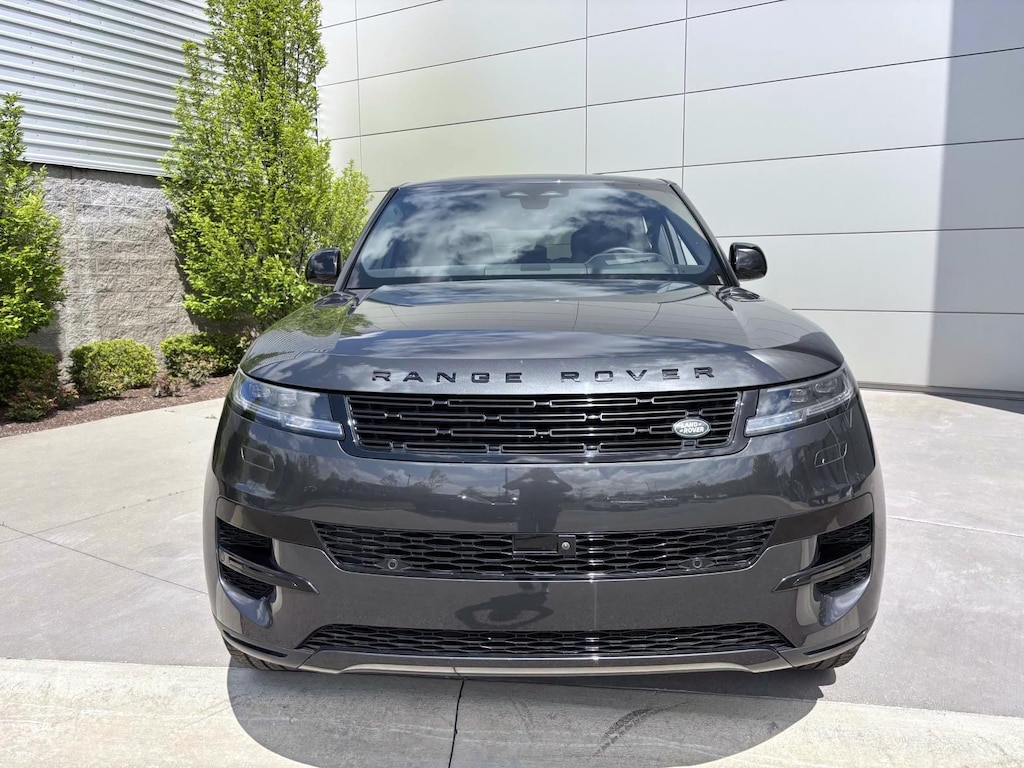 Used 2025 Land Rover Range Rover Sport SE SUV