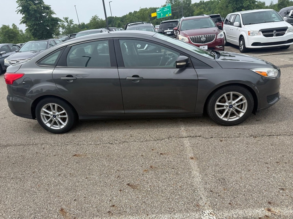 Used 2016 Ford Focus SE Sedan