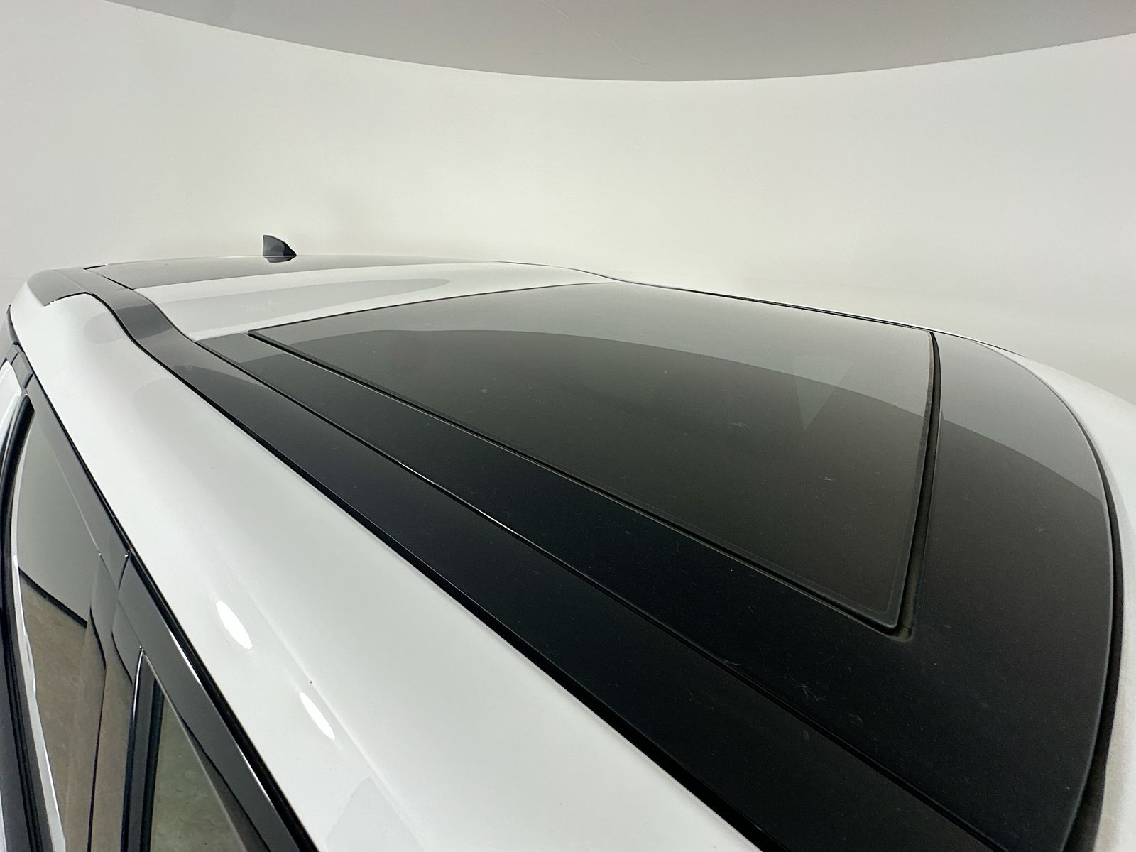 2025 Land Rover Discovery S - Photo 12