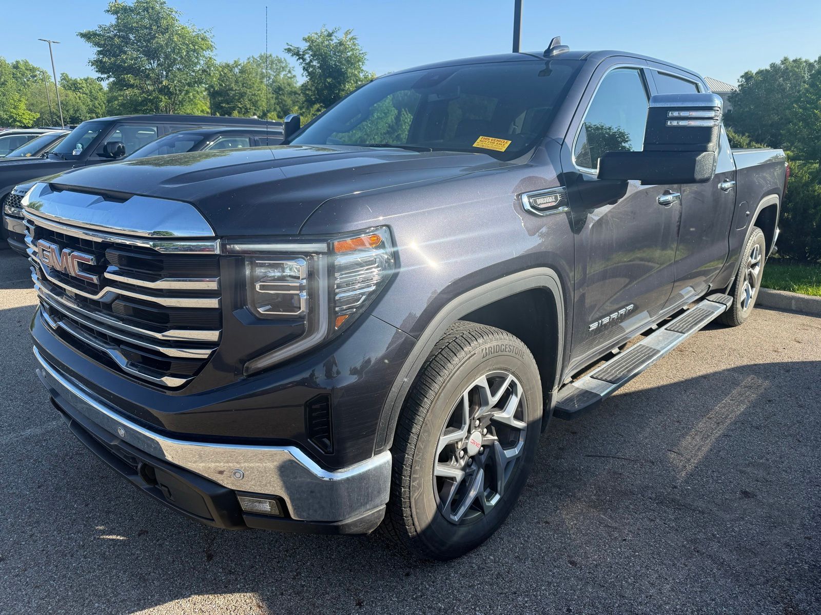 2024 GMC Sierra 4WD Crew Cab Short Box SLT's photo