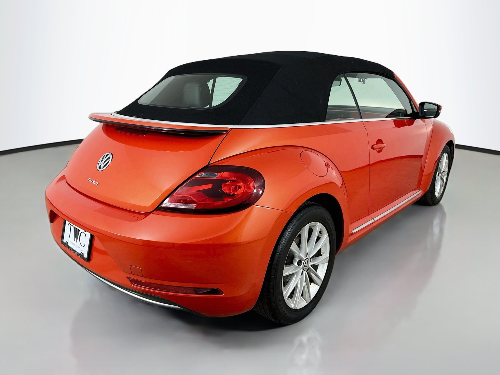 Used 2018 Volkswagen Beetle 2.0T SE Convertible