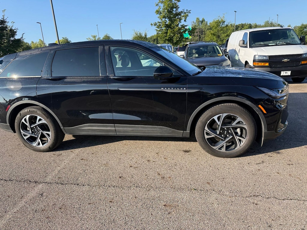 Used 2024 Lincoln Nautilus Premiere SUV