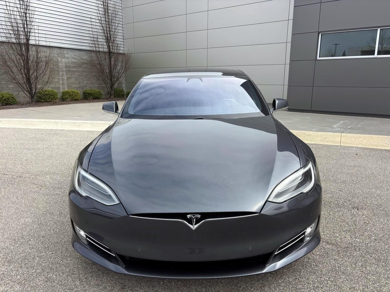 Used 2018 Tesla Model S P100D with VIN 5YJSA1E4XJF284182 for sale in Dublin, OH