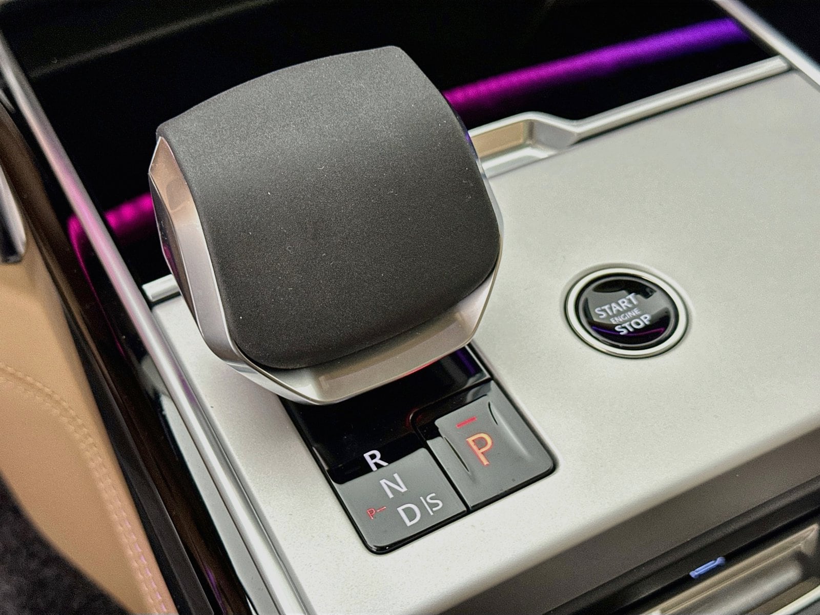 2026 Land Rover Range Rover SE - Photo 28