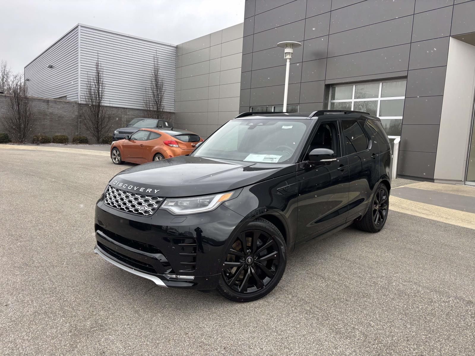 2026 Land Rover Discovery P360 Gemini Edition's photo