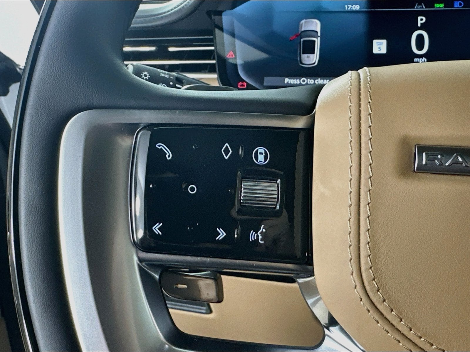 2026 Land Rover Range Rover SE - Photo 18