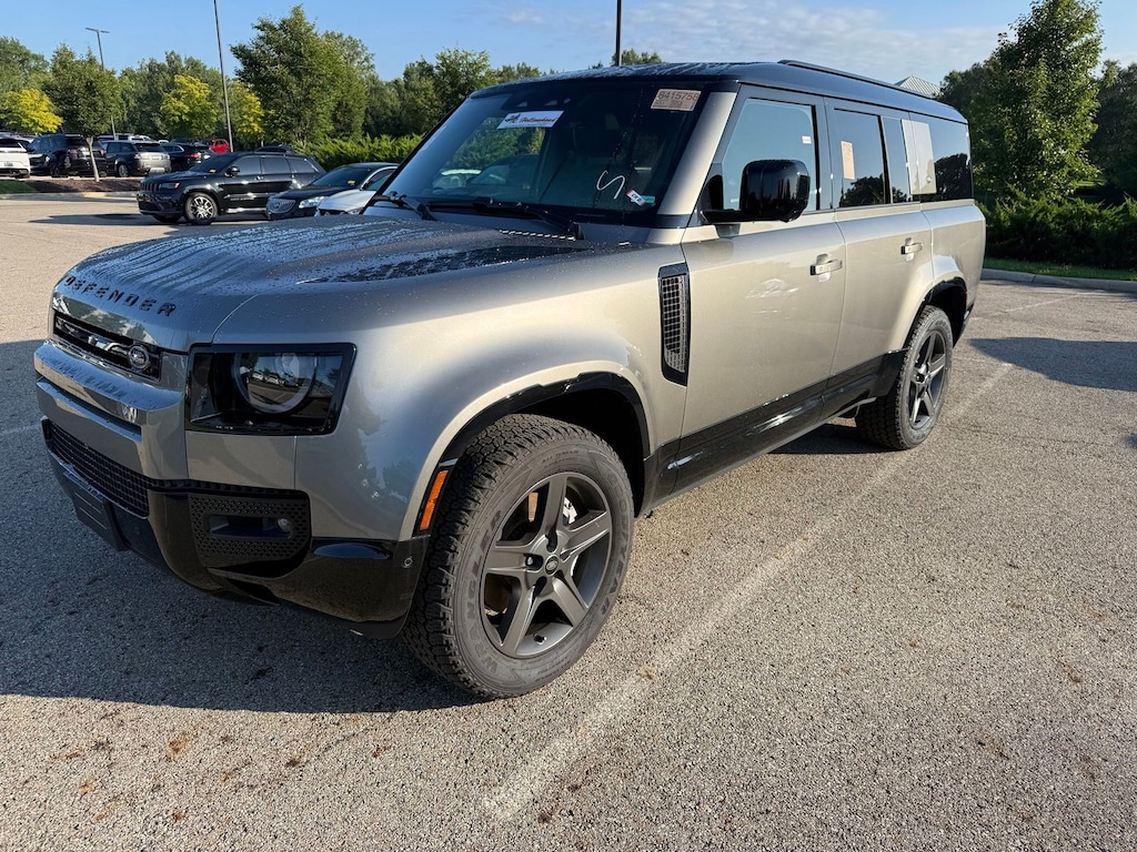 Used 2024 Land Rover Defender 130 X-Dynamic SE SUV