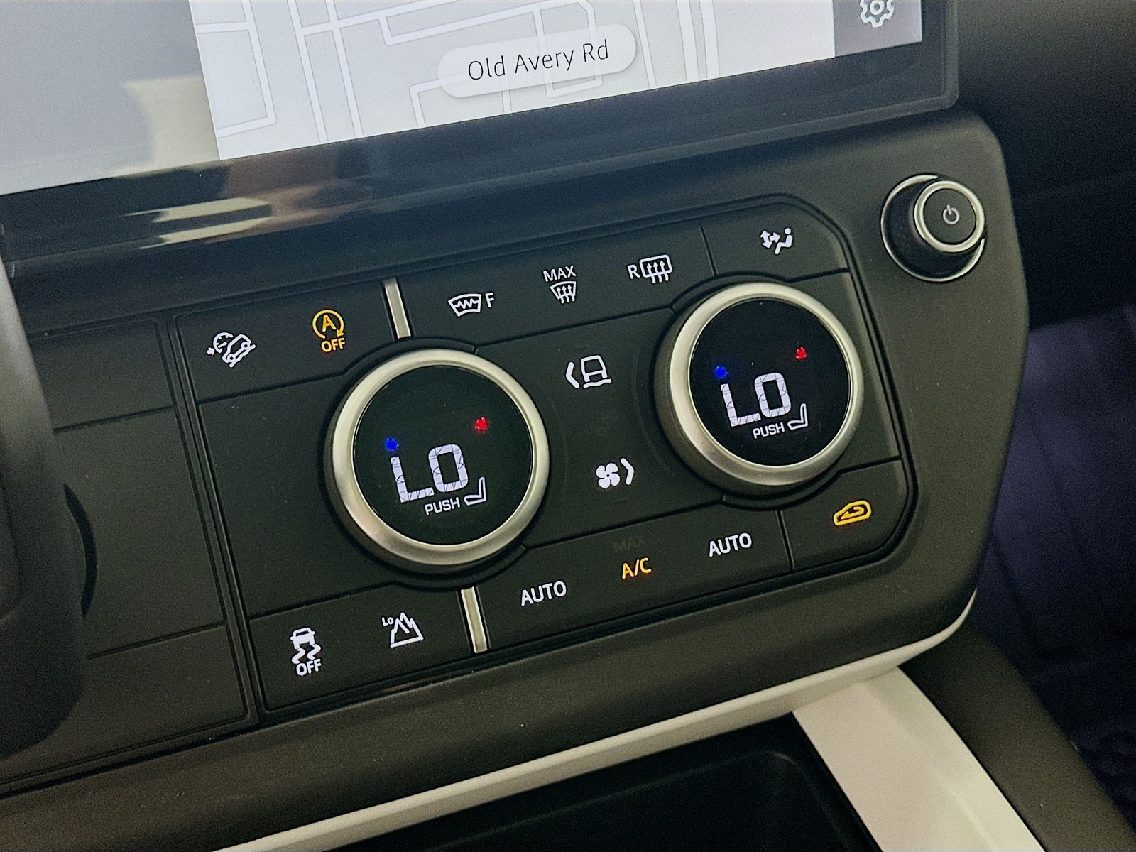 2026 Land Rover Defender S - Photo 28