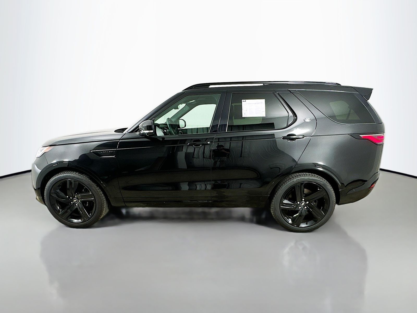 2025 Land Rover Discovery Metropolitan Edition - Photo 8