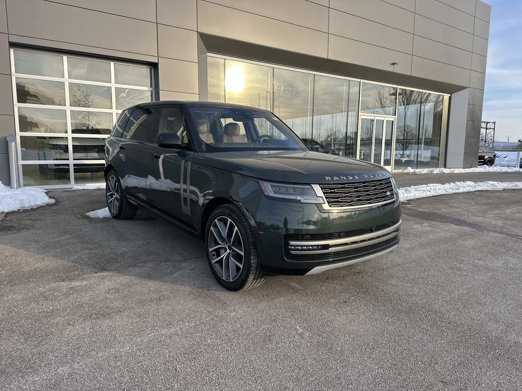 New 2026 Land Rover Range Rover SE LWB 7-Seats / V8 SUV