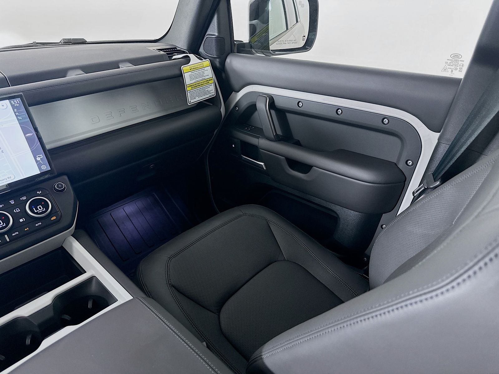 2026 Land Rover Defender S - Photo 24