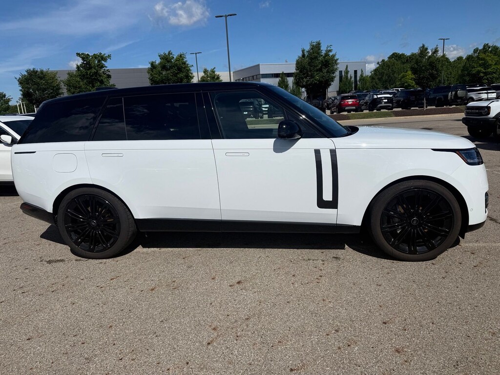 Used 2024 Land Rover Range Rover SE SUV