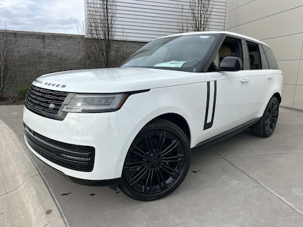 2026 Land Rover Range Rover SE SUV