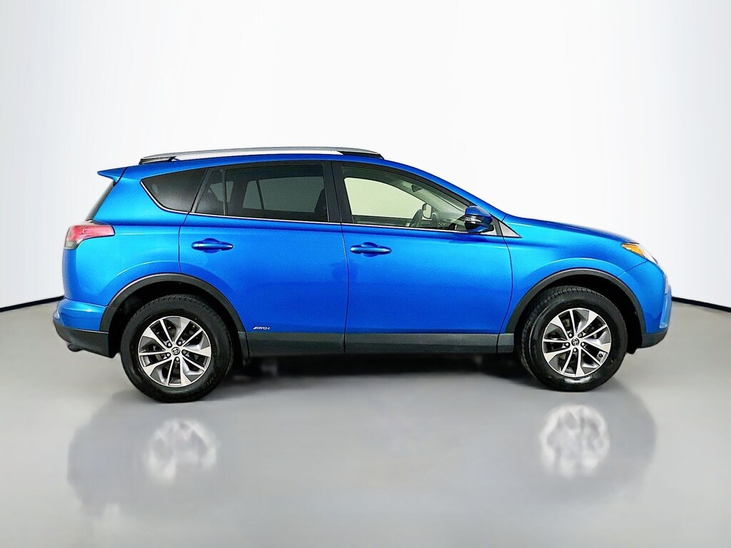Used 2018 Toyota RAV4 Hybrid LE SUV