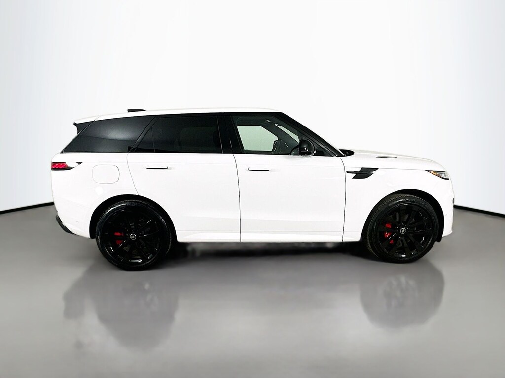 New 2025 Land Rover Range Rover Sport Dynamic SE SUV