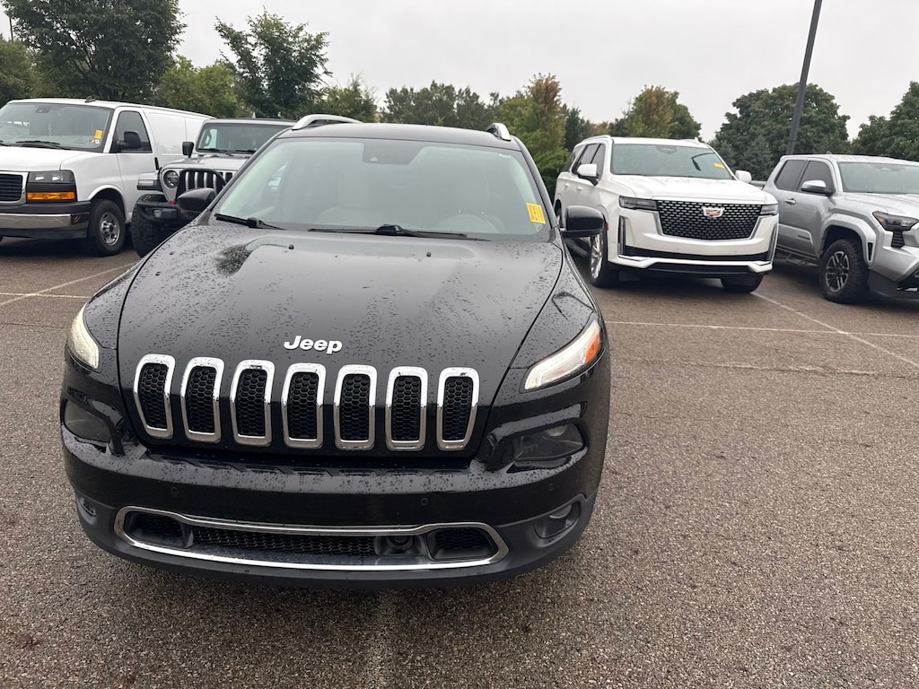 Used 2017 Jeep Cherokee Limited SUV