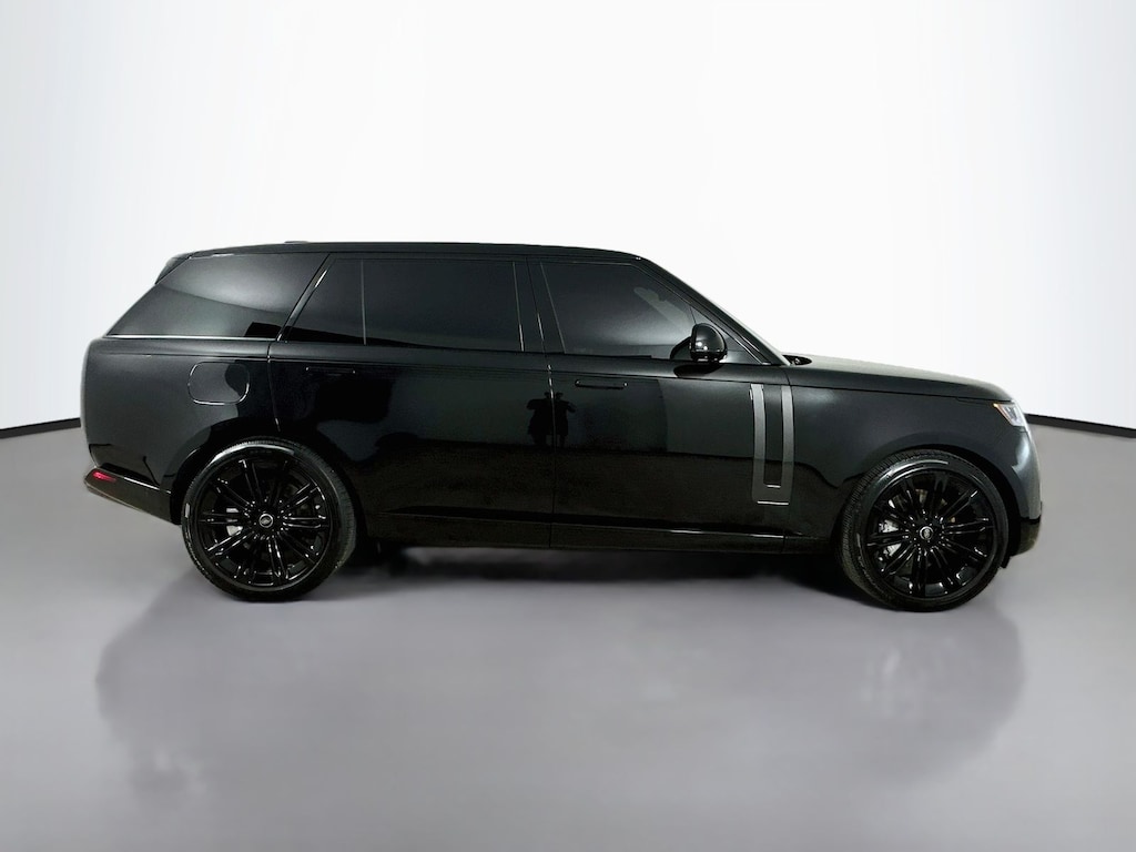 Used 2025 Land Rover Range Rover SE SUV
