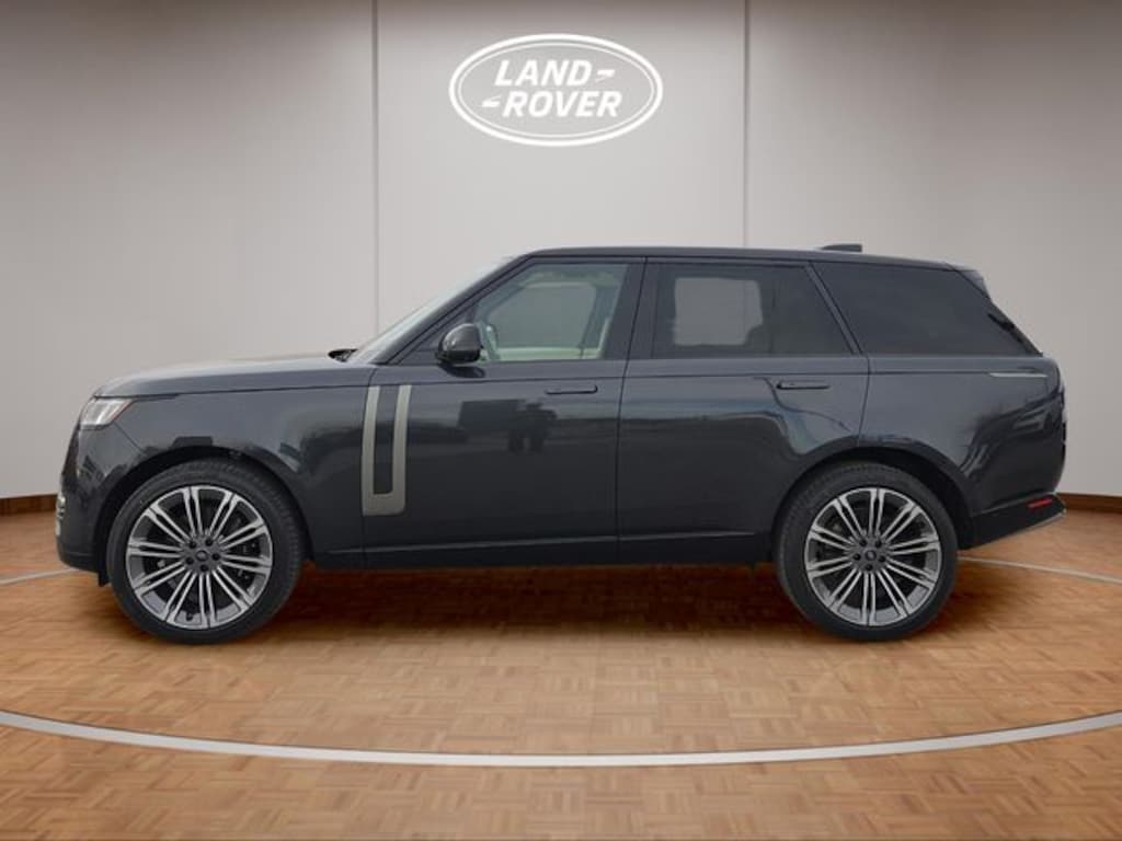 New 2025 Land Rover Range Rover SE 530PS SUV