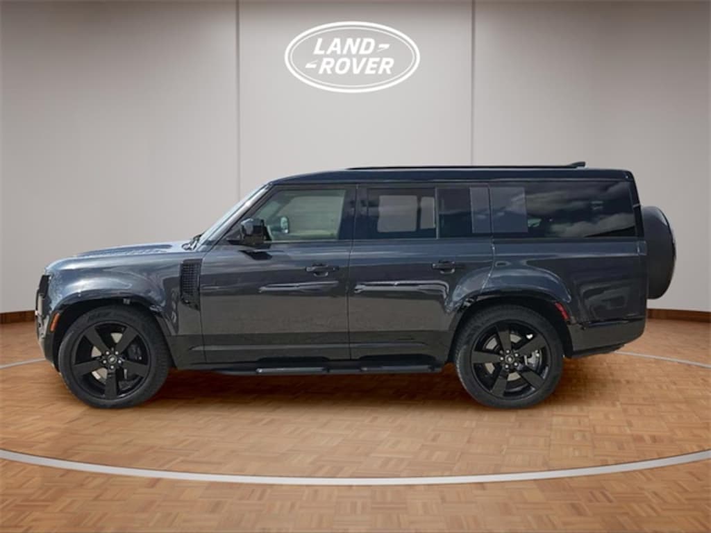 New 2025 Land Rover Defender 130 X-Dynamic SE SUV