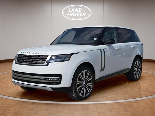 2023 Land Rover Range Rover SE's photo