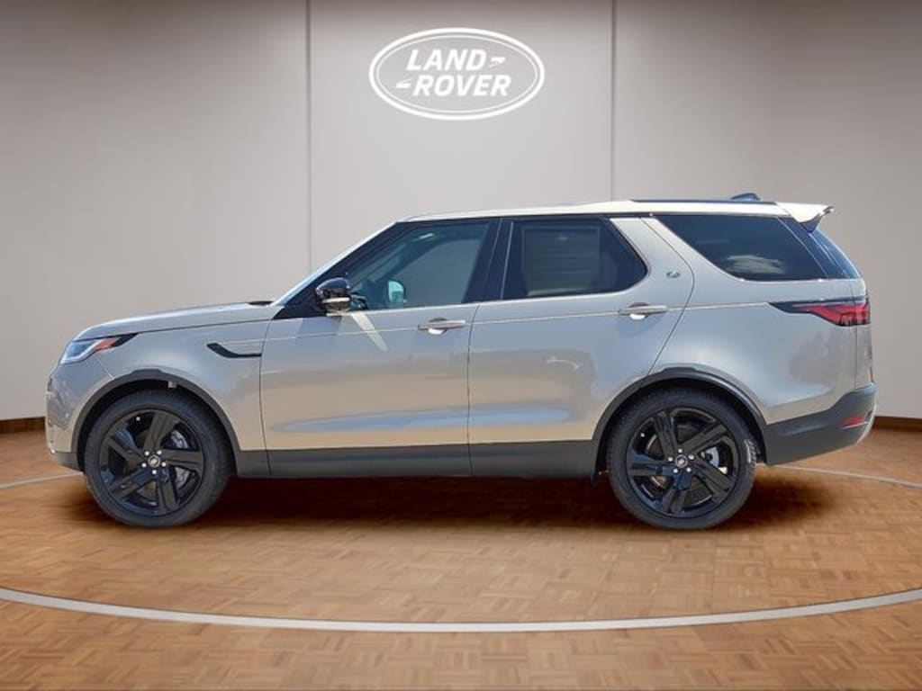 New 2025 Land Rover Discovery S SUV