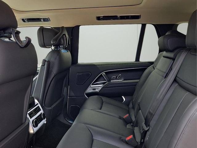 2026 Land Rover Range Rover SE - Photo 11