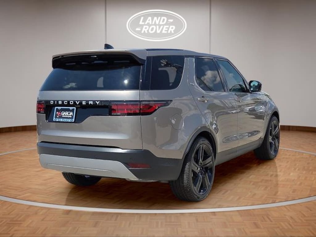 New 2025 Land Rover Discovery S SUV