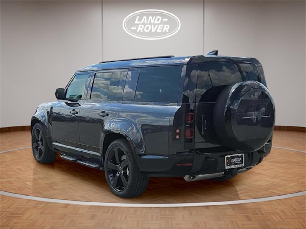 New 2025 Land Rover Defender 130 X-Dynamic SE SUV
