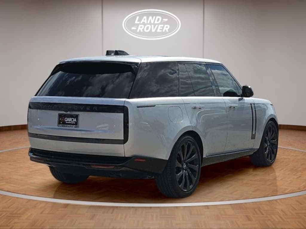 Certified 2025 Land Rover Range Rover SE SUV