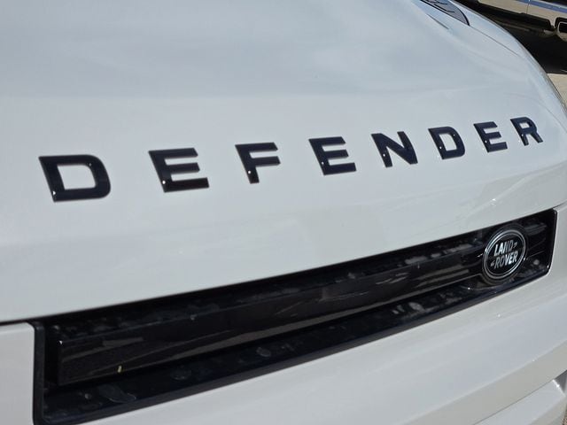 2026 Land Rover Defender X-Dynamic SE - Photo 7