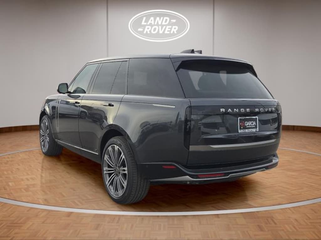 New 2025 Land Rover Range Rover SE 530PS SUV