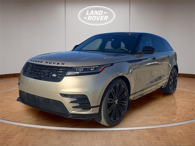 2026 Land Rover Range Rover Velar Dynamic SE's photo
