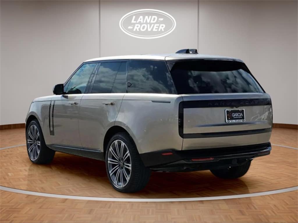 Used 2024 Land Rover Range Rover SE SUV