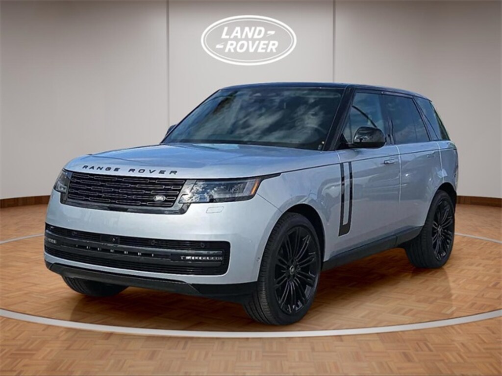 New 2025 Land Rover Range Rover SE SUV