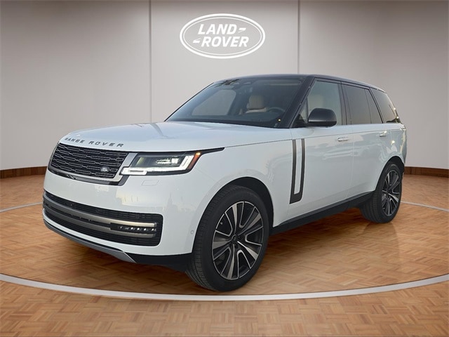 2025 Land Rover Range Rover SE's photo