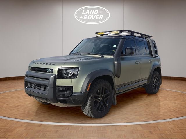 2022 Land Rover Defender X-Dynamic HSE's photo