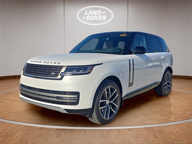 2025 Land Rover Range Rover SE's photo