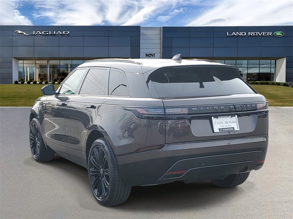 2026 Land Rover Range Rover Velar SE photo 2