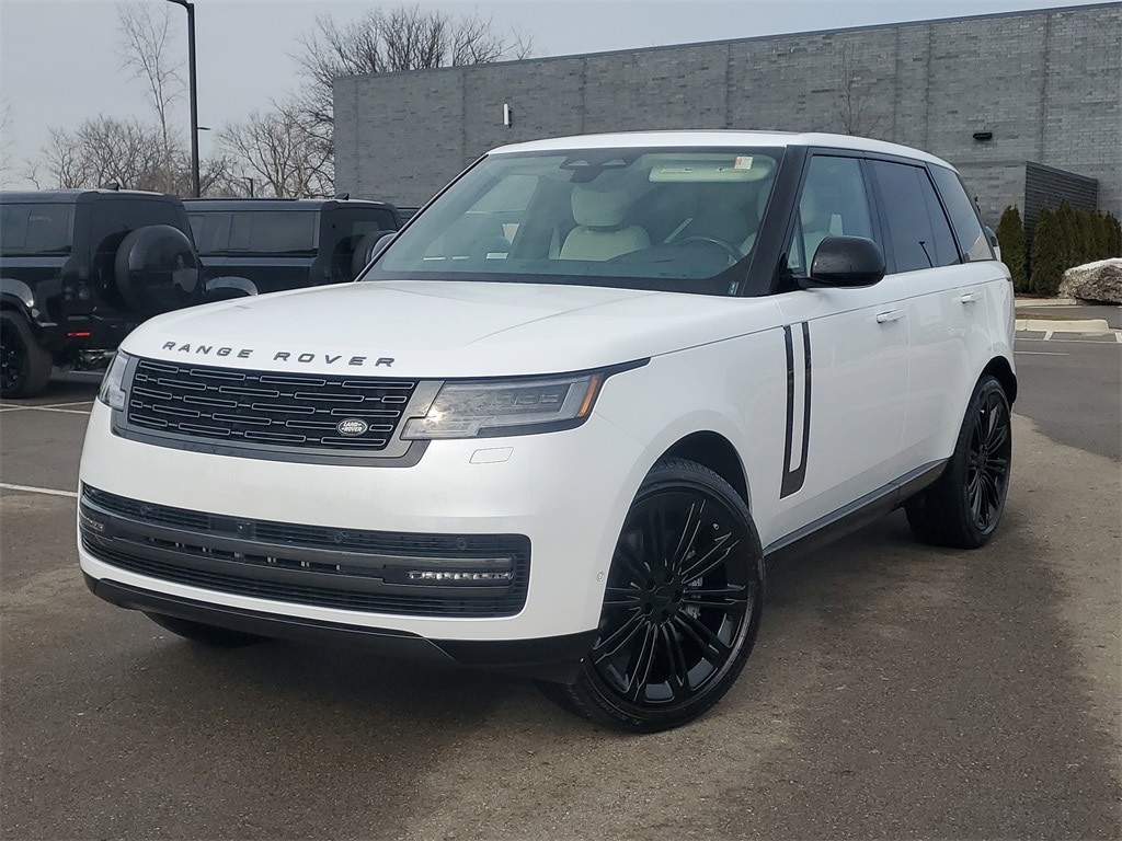 New 2026 Land Rover Range Rover SE SUV