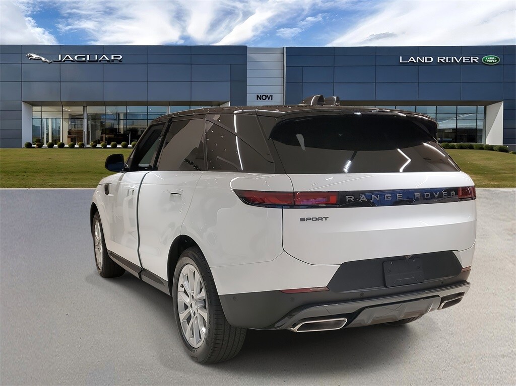 2025 Land Rover Range Rover Sport SE photo 2