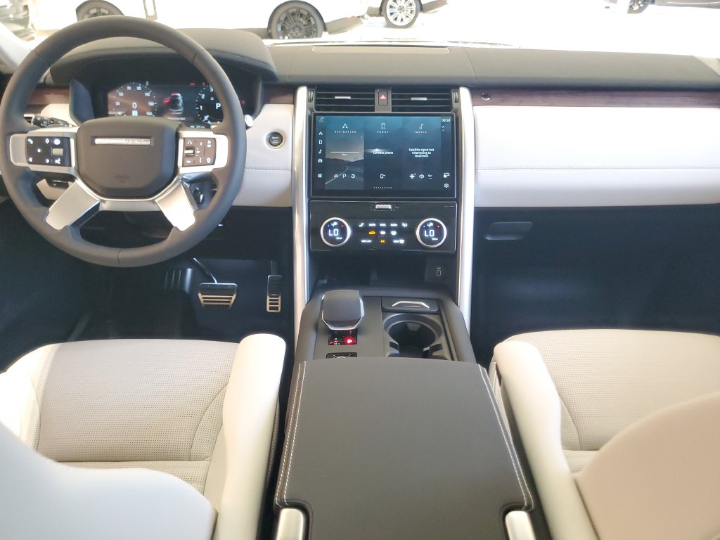 2026 Land Rover Discovery Dynamic SE - Photo 28